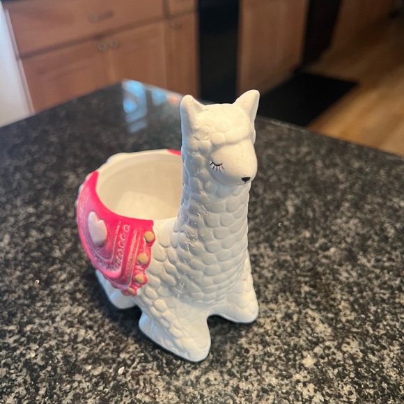 LLAMA PLANTER, ceramic in excellent condition. - Picture 4 of 12